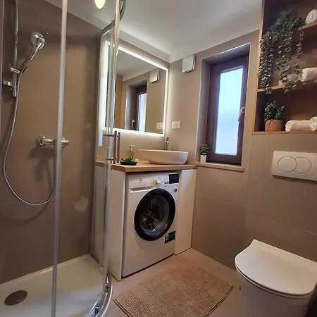 Antonia Apartman *